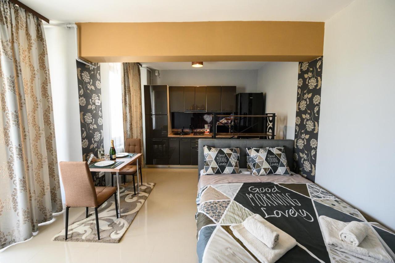 Appartamento Beachside Studio Mamaia Nord Năvodari Esterno foto