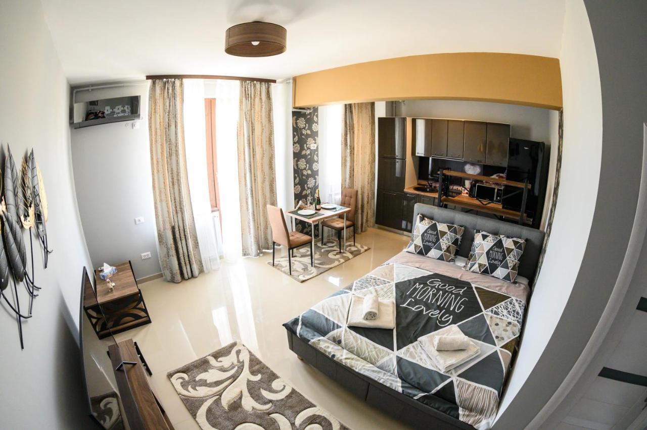 Appartamento Beachside Studio Mamaia Nord Năvodari Esterno foto