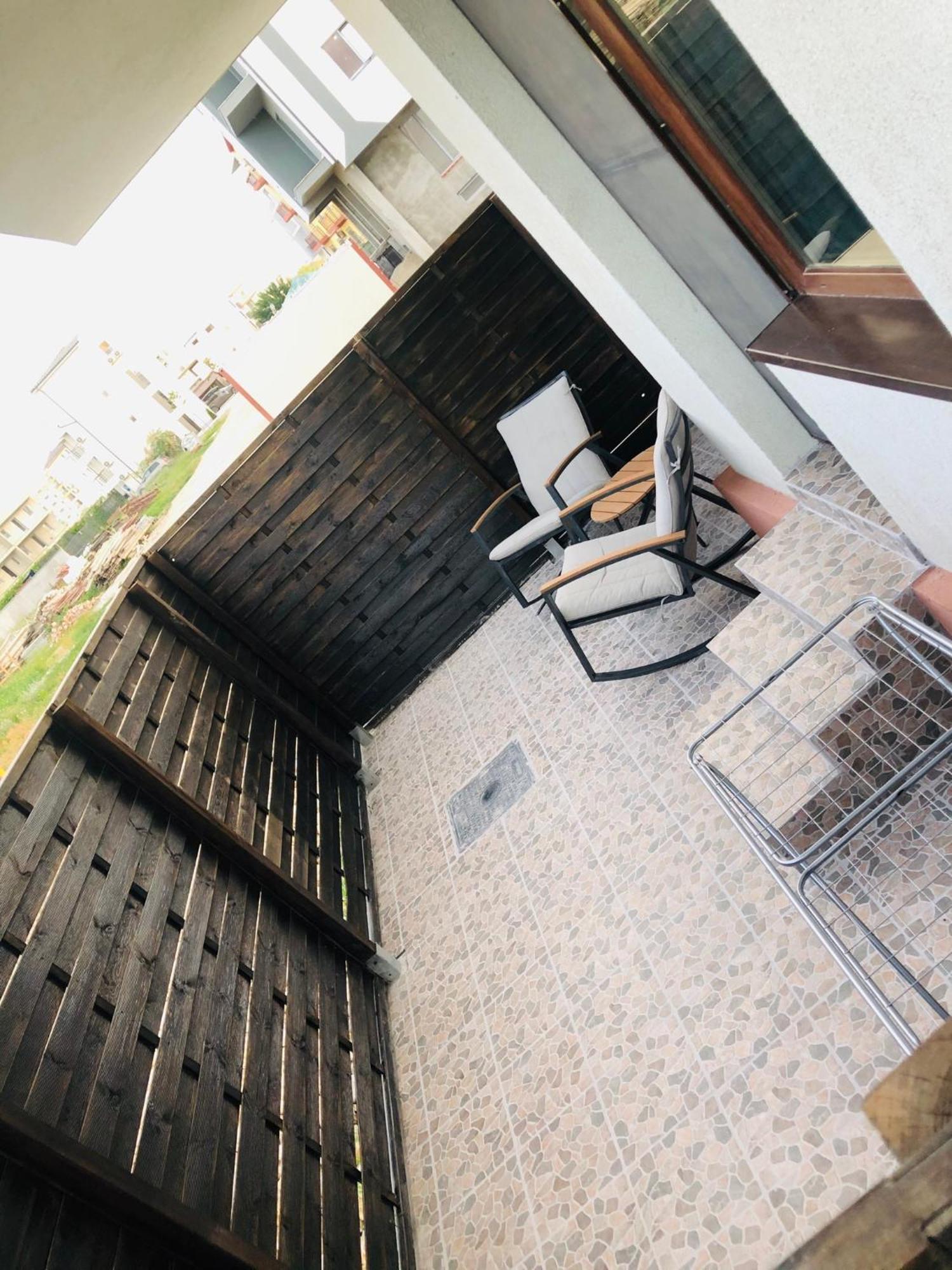 Appartamento Beachside Studio Mamaia Nord Năvodari Esterno foto